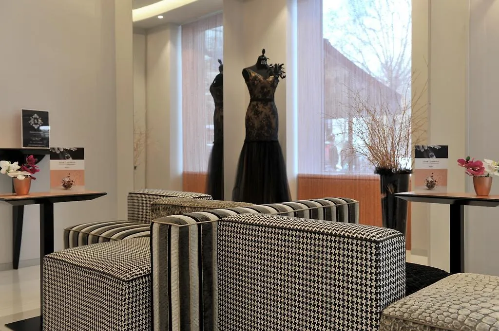Hotell Mercure Place D'italie 4*